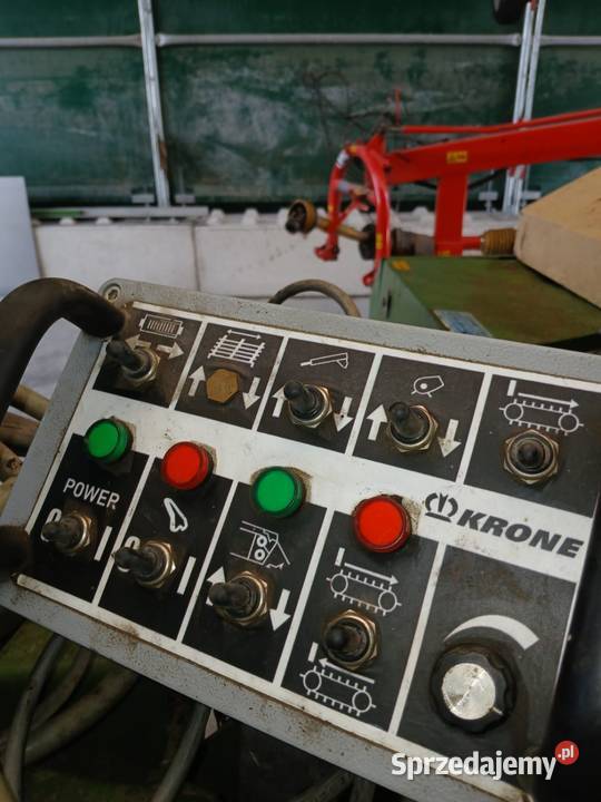 Przyczepa samozbierająca Krone Titan GD 36 Strzelce Opolskie