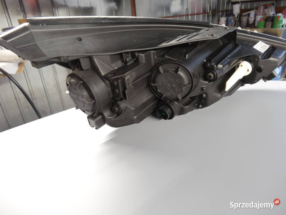 lampa lewa przód przednia hyundai i30 lewe Niemodlin