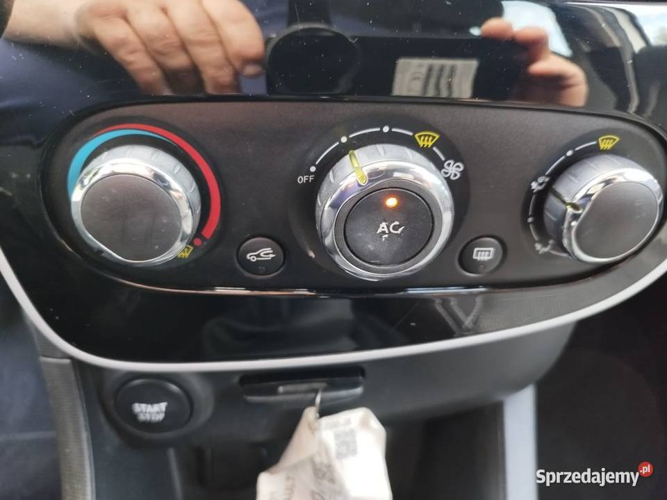 Renault Clio IV 12 73 stan gwarancja przebiegu nieuszkodzony sprzedam