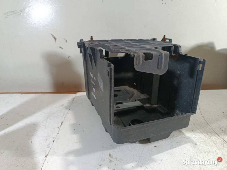 PODSTAWA AKUMULATORA FORD FIESTA MK7 14 TDCI sprzedam