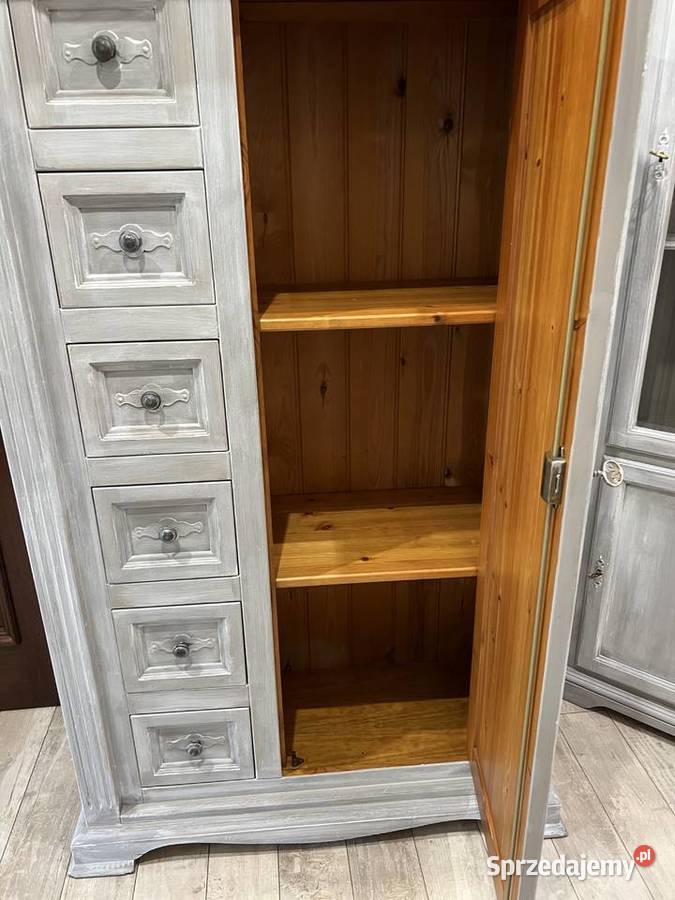 Wysoka drewniana komoda Bieliźniarka Komody Żary