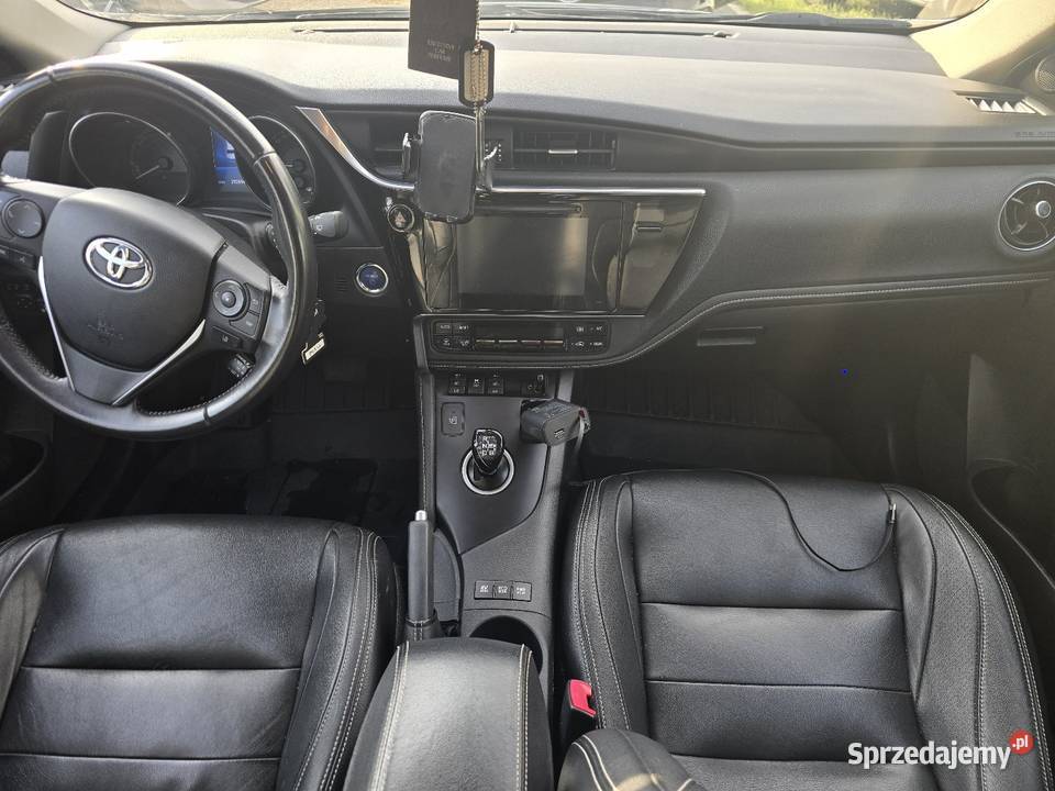 Sprzedam Toyota auris kombi Hybryda automatyczna