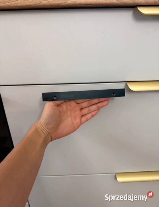 Uchwyty do szafek Poznań