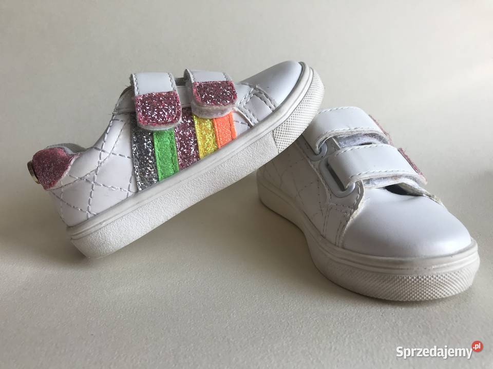 Cudne nowe buty Nicolę Hiller rozmiar rozmiar 21 Opole