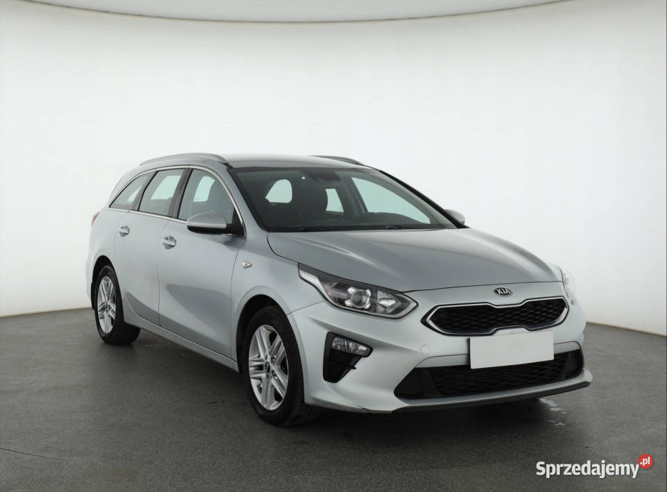 Kia Ceed 16 CRDi MHEV nieuszkodzony Piaseczno
