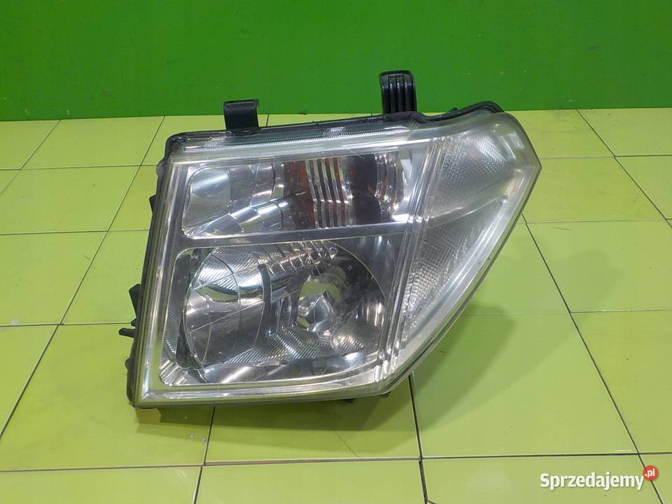 NISSAN PATHFINDER 25 D4 07r 5D xenon lampa lewa Oświetlenie Suków