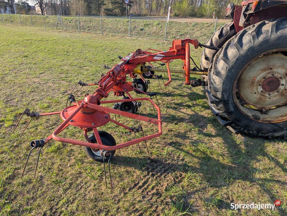 Przetrząsarka Kuhn GF 5000 Krone Claas Deutz Stężyca sprzedam
