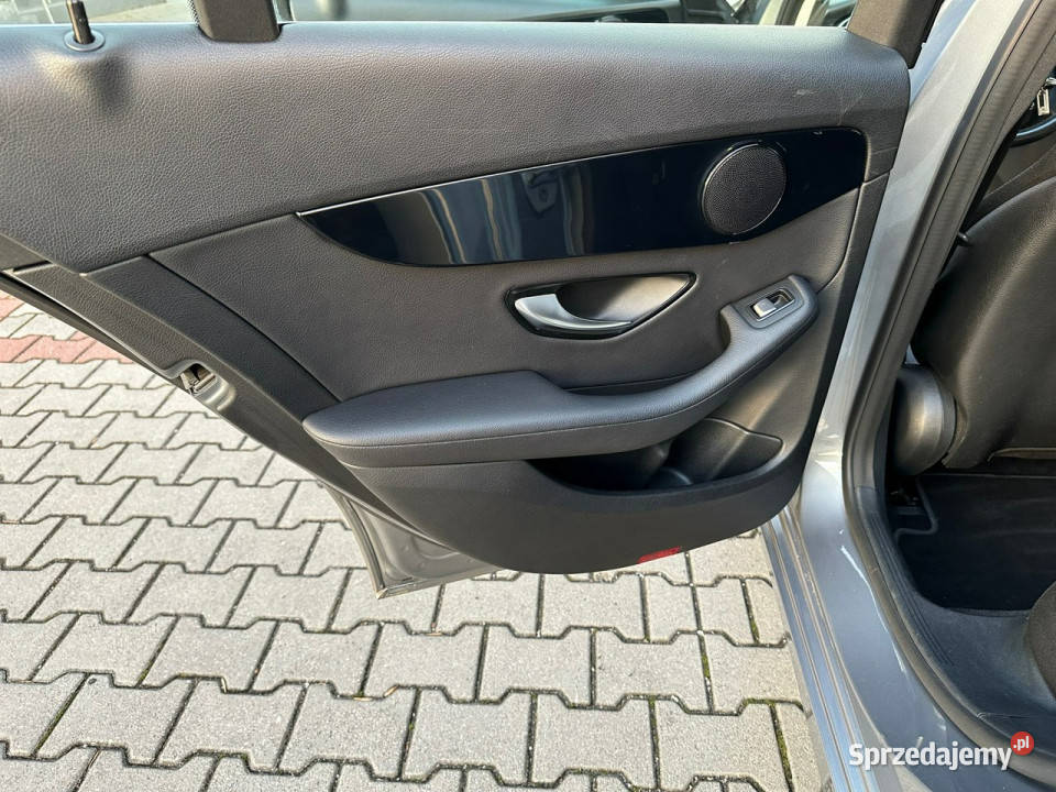 Mercedes C 200 C200d Nawigacja śwatła dzienne centralny zamek Ostrowiec Świętokrzyski