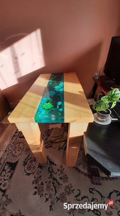 Stół z żywicy epoksydowej akwarium rybki Stary Sącz
