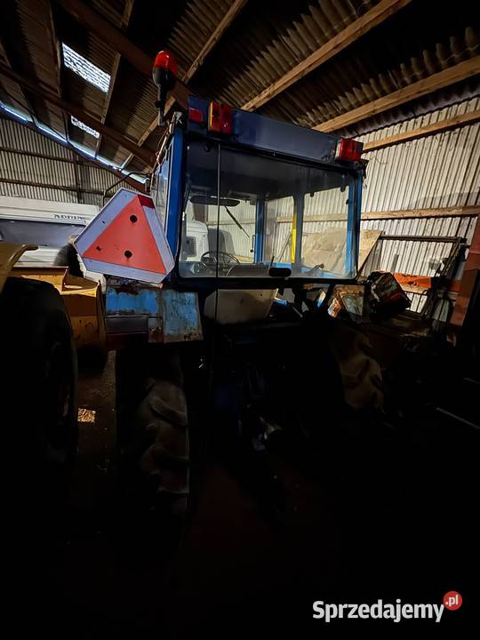 Ciągnik Ford 4610 z przednim tuz Sprowadzony z lubelskie Piaski