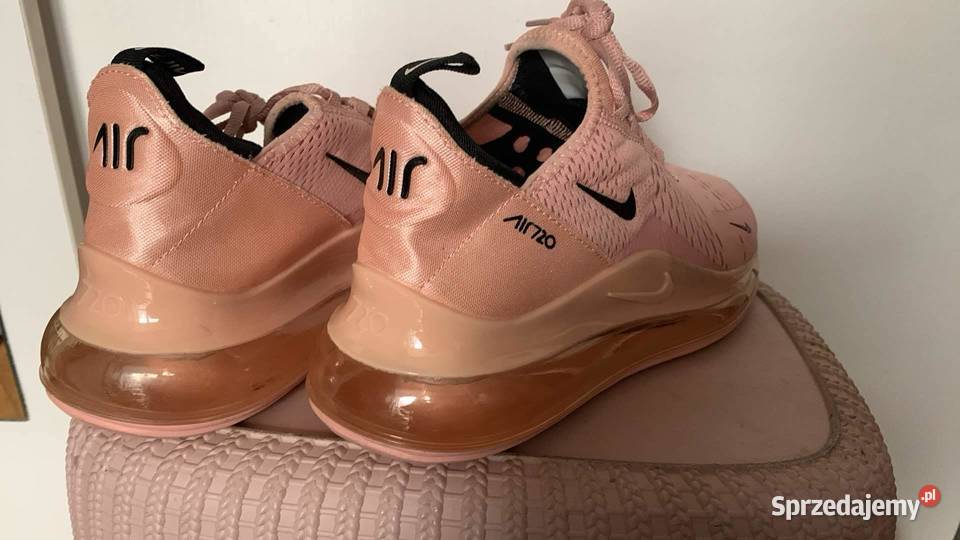 Buty sportowe Nike 720