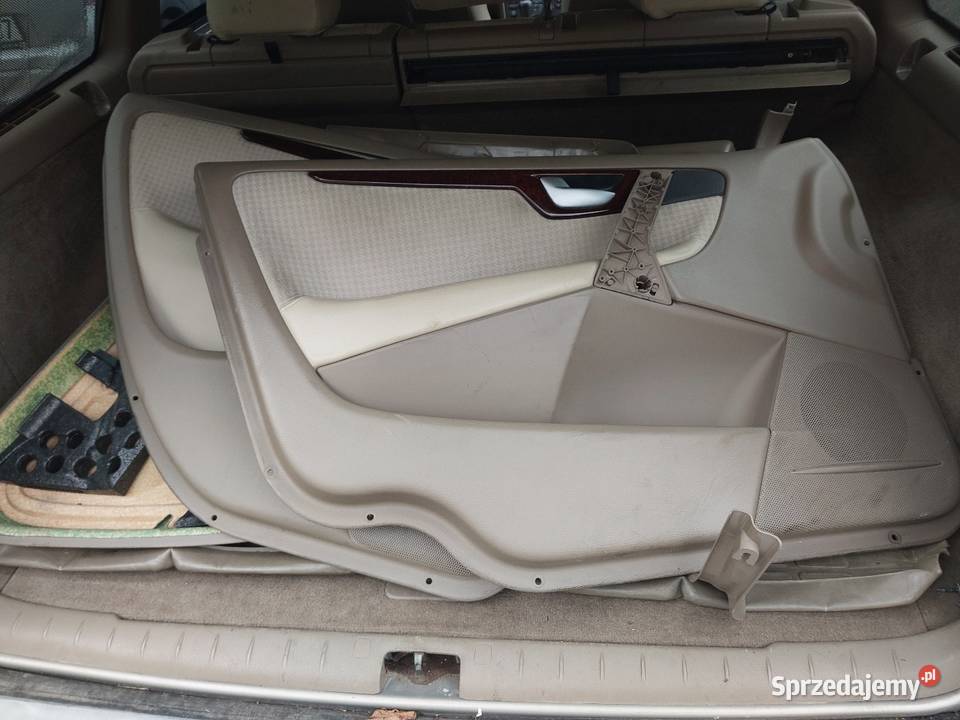 Komplet Foteli Volvo V70 0004 kolor beż Wyposażenie wnętrza Wąwolnica