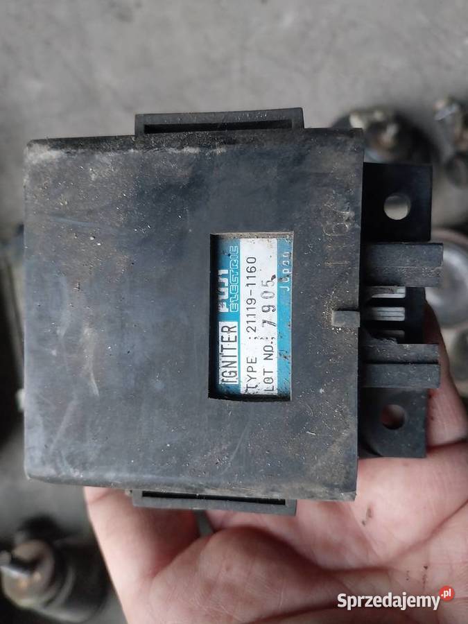 Kawasaki GPX 600 garażowe porządki