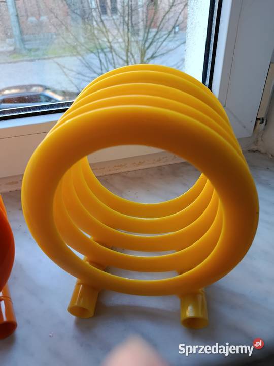 Dwa stojaki na płyty winylowe z PRL Veritas Choszczno