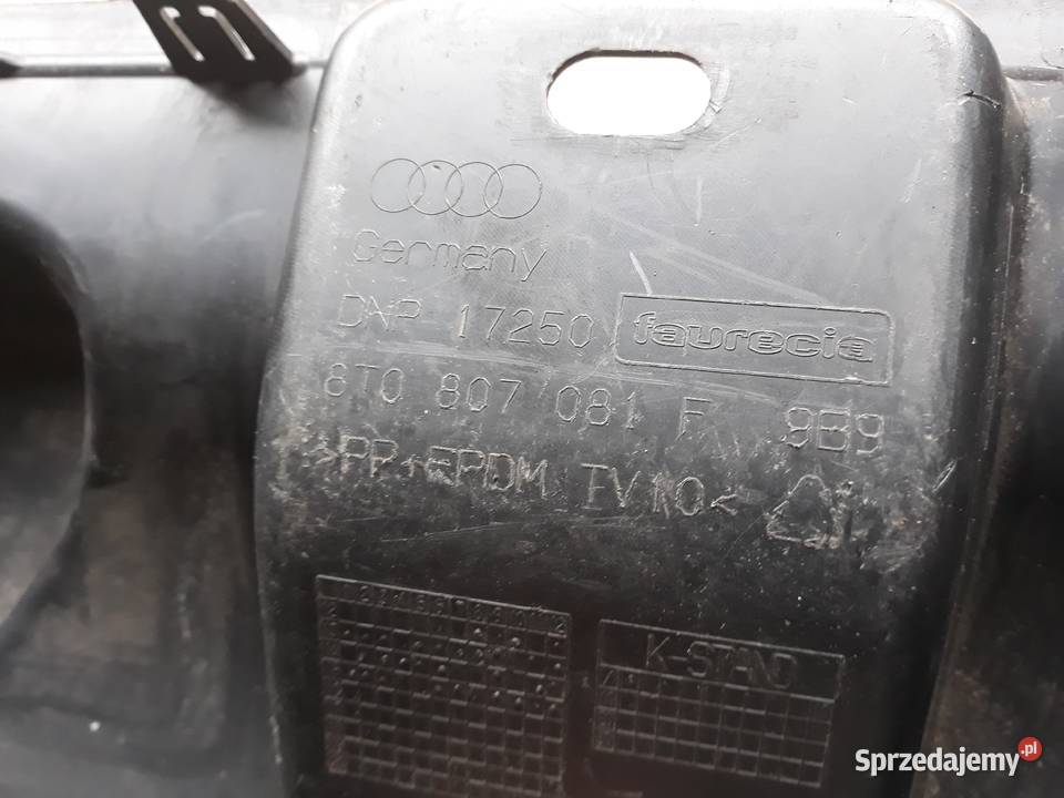 AUDI A5 LIFT OSŁONA GÓRNA PASA PRZEDNIEGO