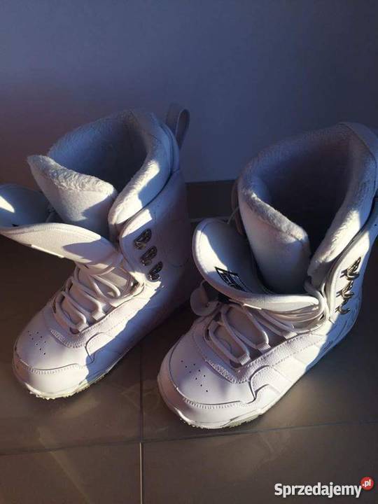 Damskie białe buty snowboardowe Częstochowa sprzedam
