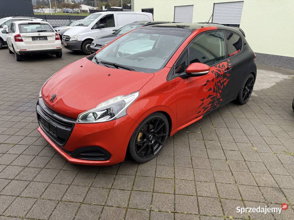 Super Stan Peugeot 208 benzyna garażowany podkarpackie