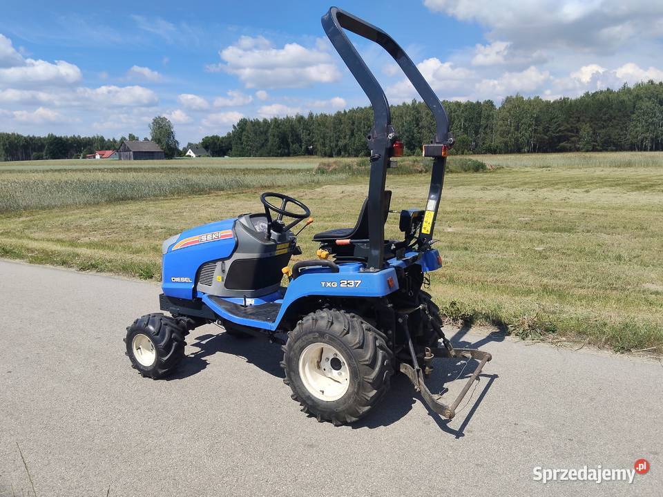 Mini traktorek ISEKI TXG 237 4X4 27 2017 Kock