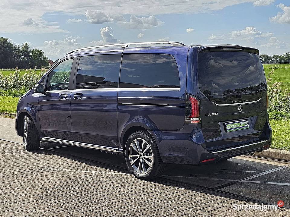 MercedesBenz EQV 300 wltp 364 kms do przewozu