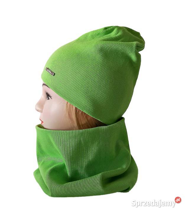 Różne kolory kompletów czapka i komin na jesień