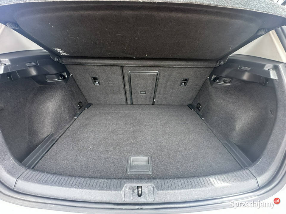 Volkswagen Golf VII 2012 nawigacja Motoryzacja Lipówki