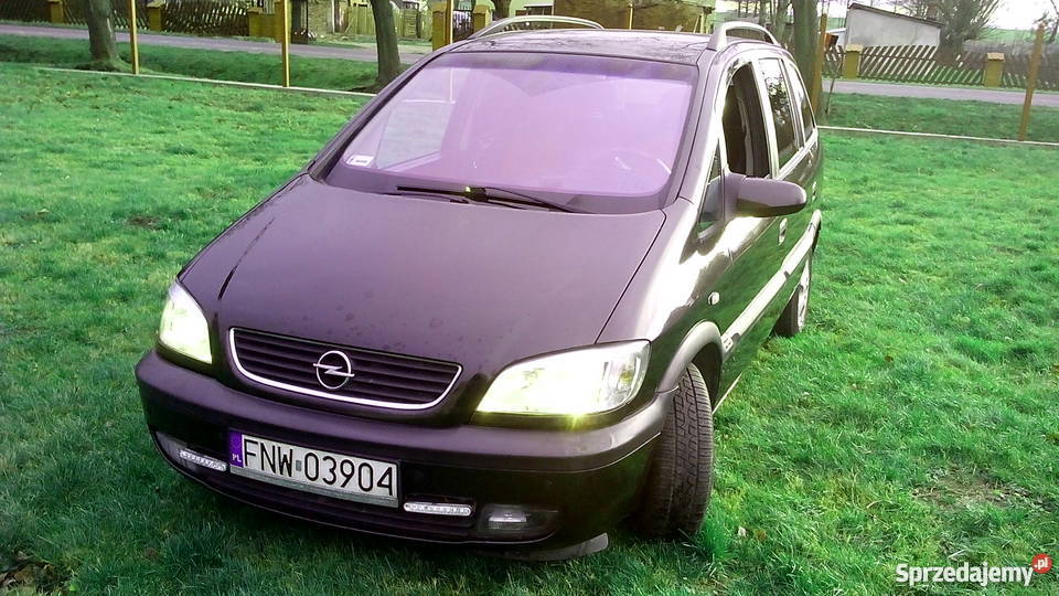 Opel Zafira nietypowe wnętrze OKAZJA światła przeciwmgłowe Zafira dolnośląskie Chojnów