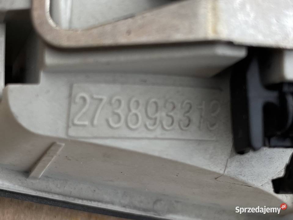 273893313 Lampka podsufitki kabiny Opel meriva a