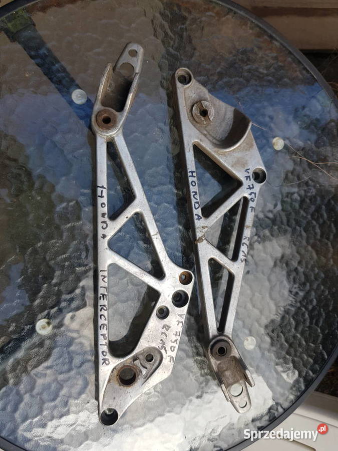 hondavf 750 f rc 15 interceptor set lewy prawy Jędrzejów