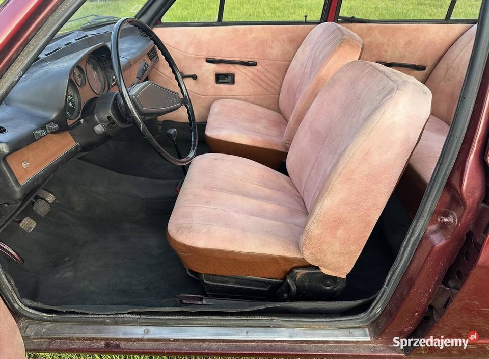 Audi 80 B1 sedan odpala Radom