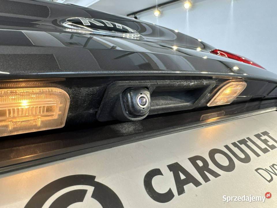 Kia Optima VAT 23 SW 17CRDI 141 M6 2016 r salon aluminiowe felgi Myślenice sprzedam