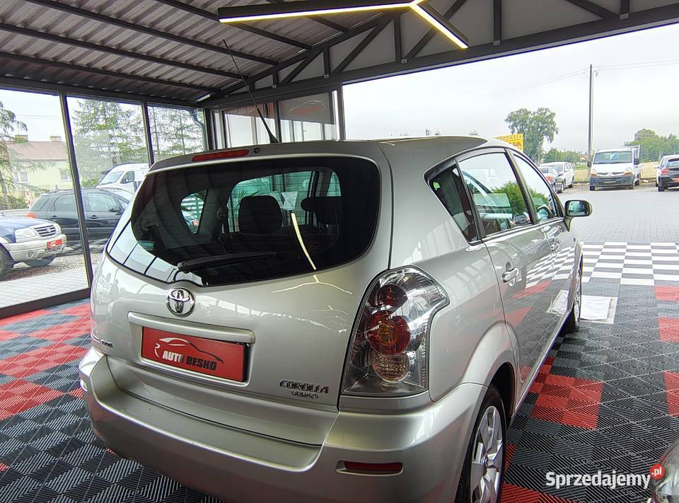 TOYOTA VERSO 7 osobowa 18 Benzyna 2006 Zadbana bluetooth Zarszyn