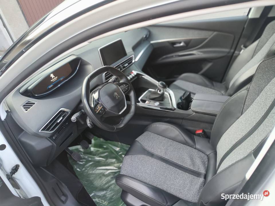Biały Peugeot 3008 ll 12 benzyna zadbany 2016 r Sieroszewice sprzedam
