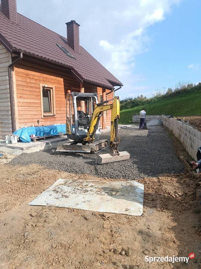 Usługi MiniKoparką KoparkoŁadowarką Wywrotką 35t Boguchwała