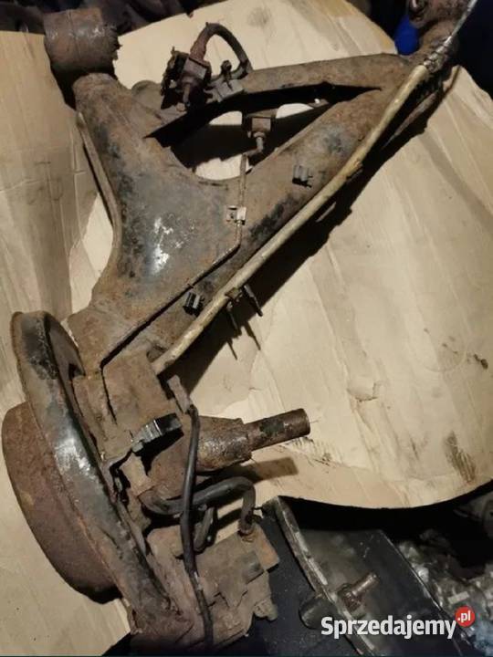 Wahacz piasta lewy tył BMW e34 Żory