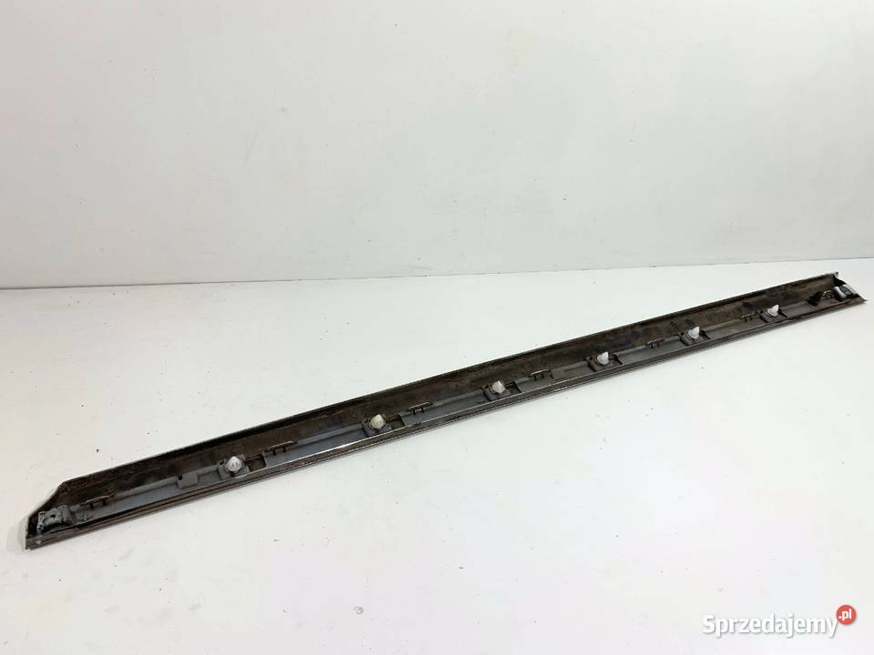 LISTWA DRZWI LEWY PRZÓD VW PASSAT B8 Kombi