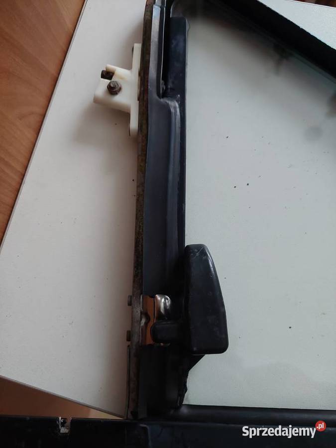 Orgnalna ramka z szybą uchylną prawa fiat 126p Mysłowice sprzedam