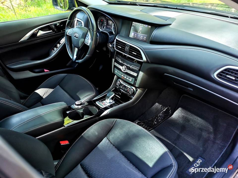 INFINITI Q30 15d Premium automat 2019r Kraków