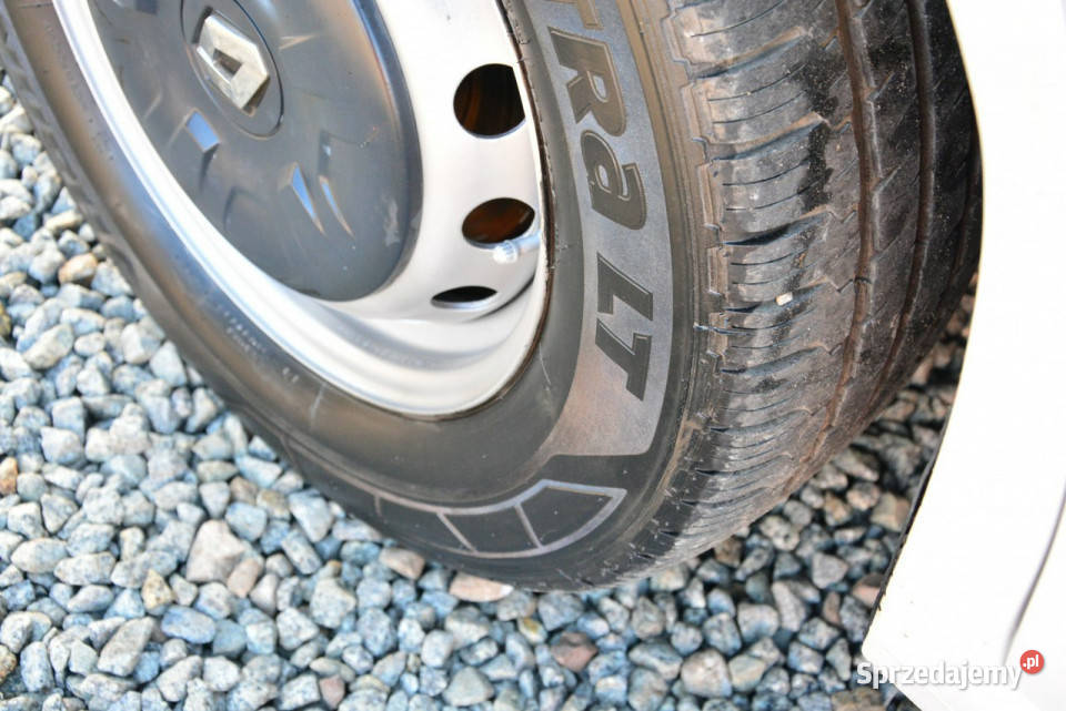 Renault Master średniak 6 osobowy L2H2 komputer pokładowy