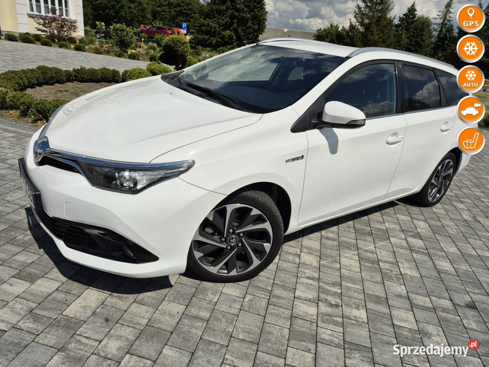 Toyota Auris 18 hybrid climatronic kamera grzane 1798cm3 Drelów