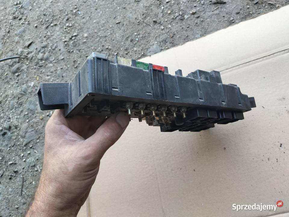 skrzynka bezpieczników 518322110 Volvo S80