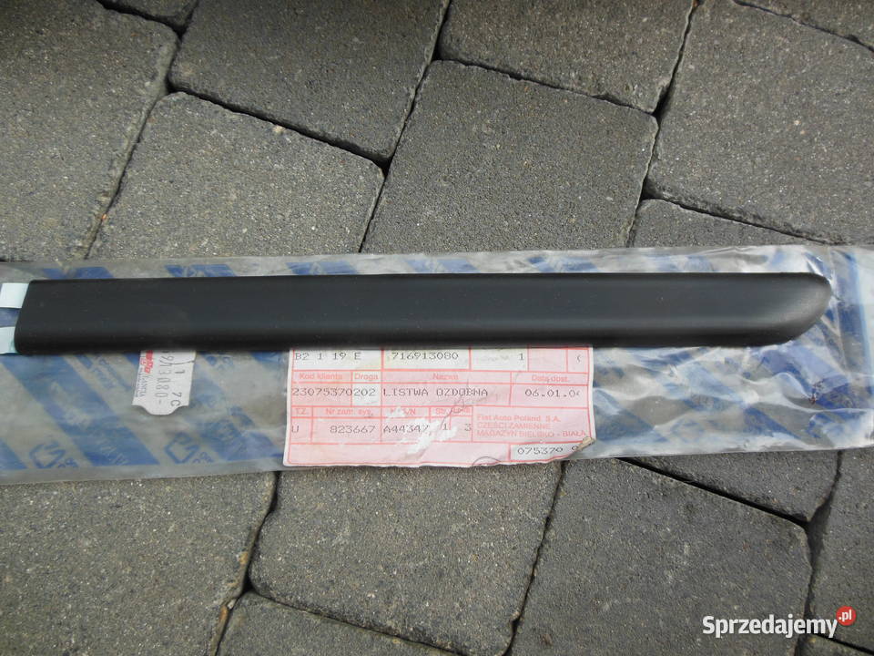 LISTWA OZDOBNA FIAT CINQUECENTO 716913080 NOWA Listwy i nakładki śląskie Kozy