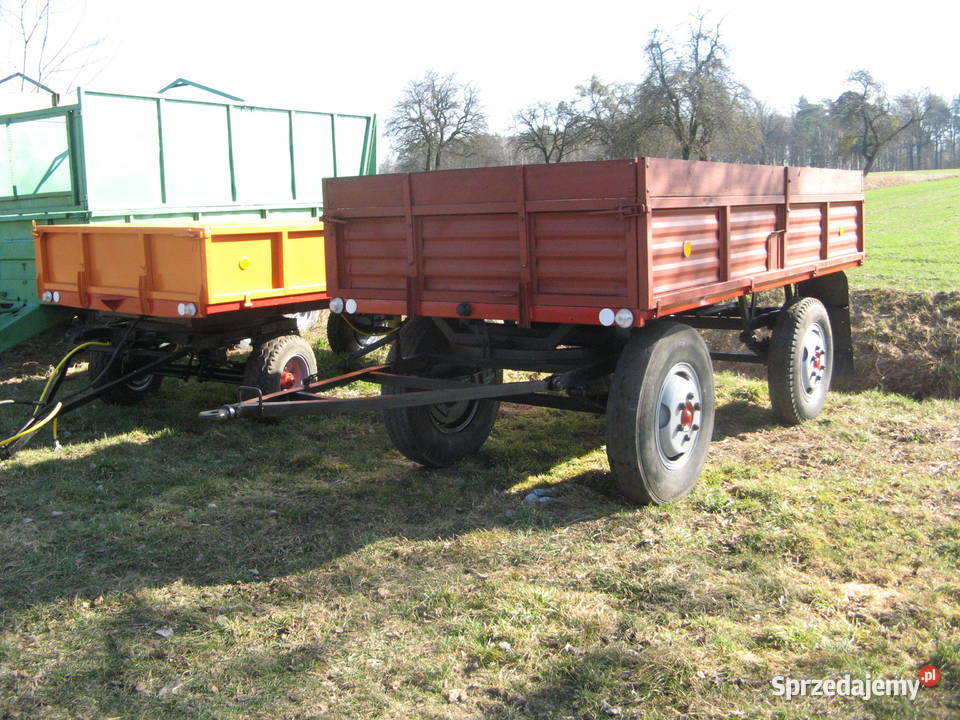 przyczepa d35 sztywna ładna podłoga i burty Ryki