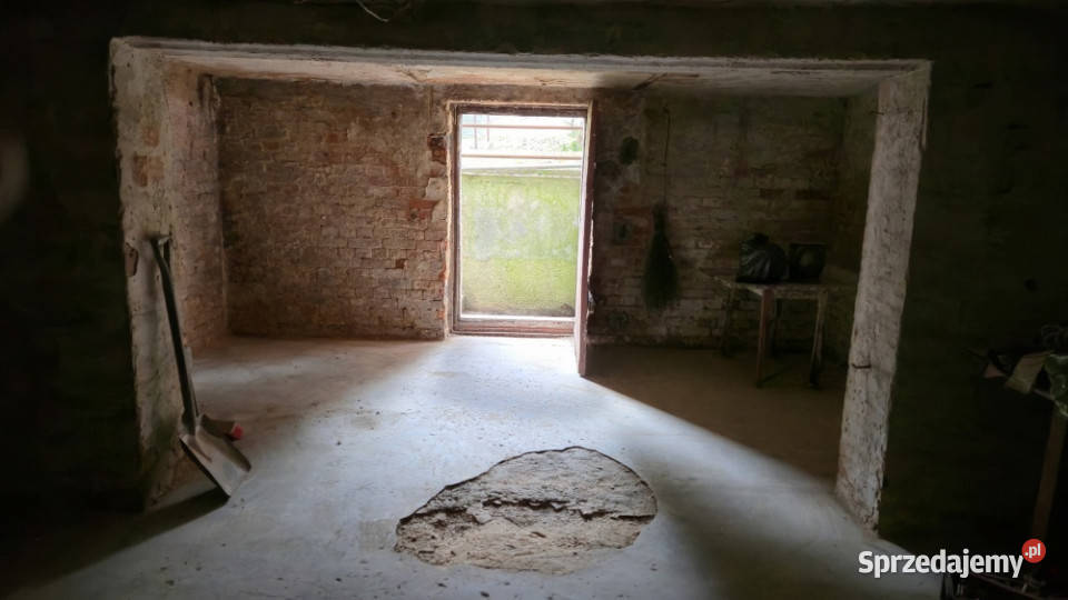 Sprzedam mieszkanie bezczynszowe parter 72 m2 z Dzierżoniów
