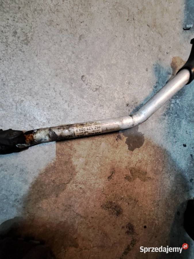 057121689G zawór układu chlodzenia osobowe