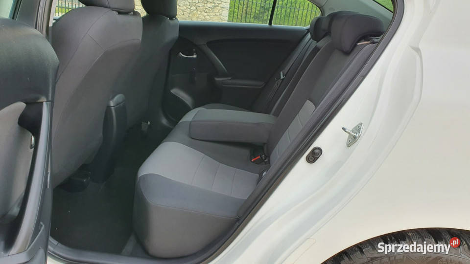 Toyota Avensis 16 D4D 112 Navi Super Stan Biała Chmielnik