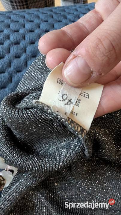 Sweter ze srebrną nitką sprzedam