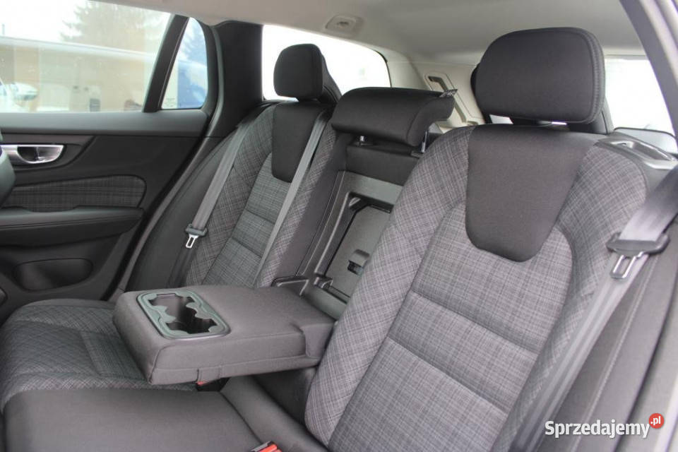 Volvo V60 Cross Country 2024r Carplay Podgrz Kraków