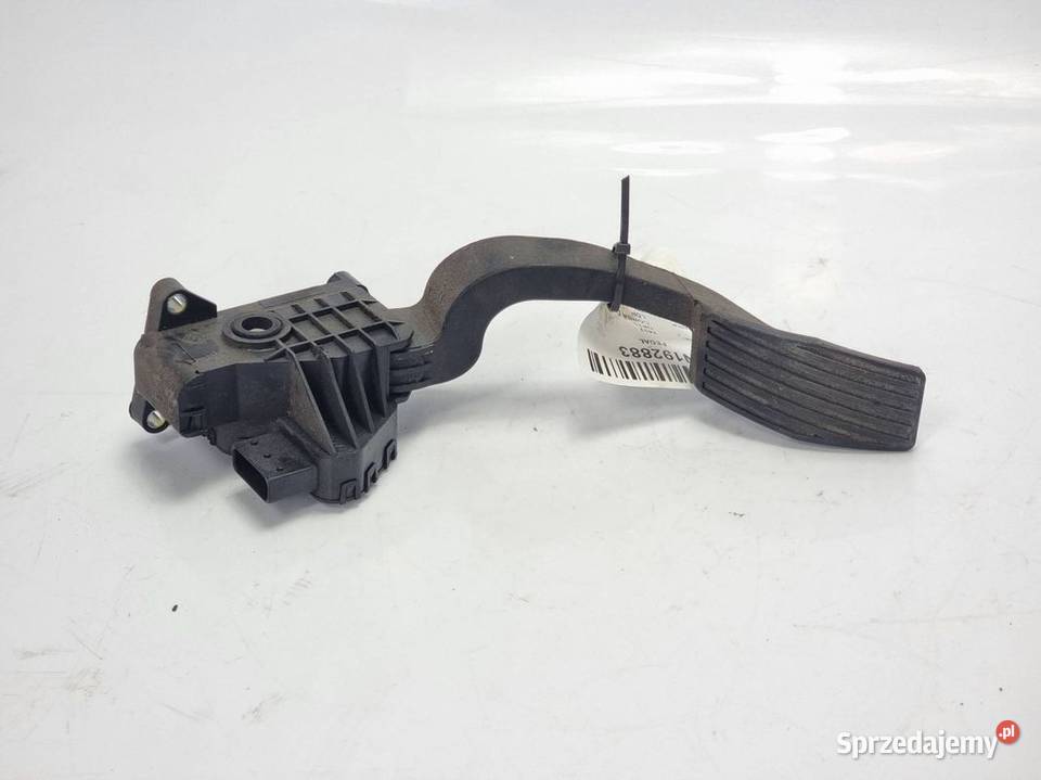 PEDAŁ OPEL CORSA D 55702020 osobowe Lipno