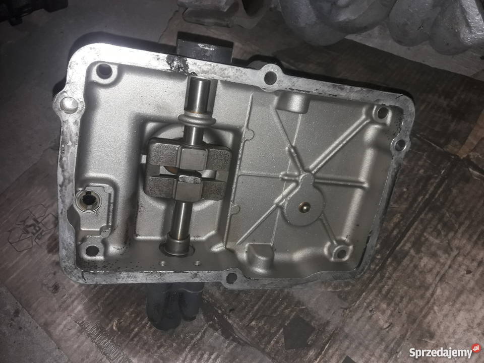 pokrywa skrzyni biegów wybierak mercede 609 709 Częstochowa
