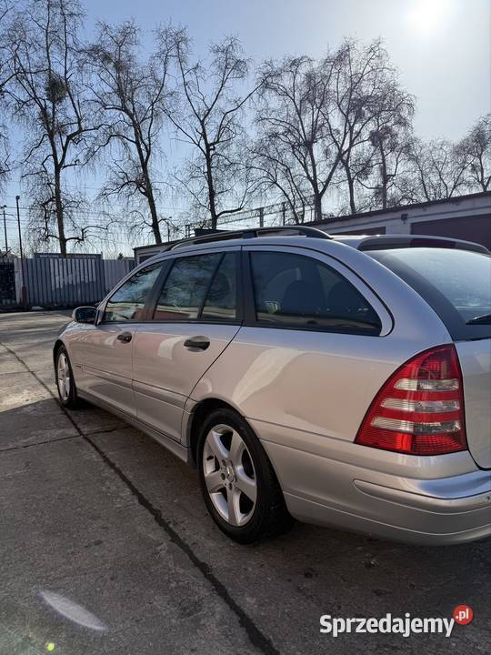 MercedesBenz Cclass W203 Zadbany 4/5